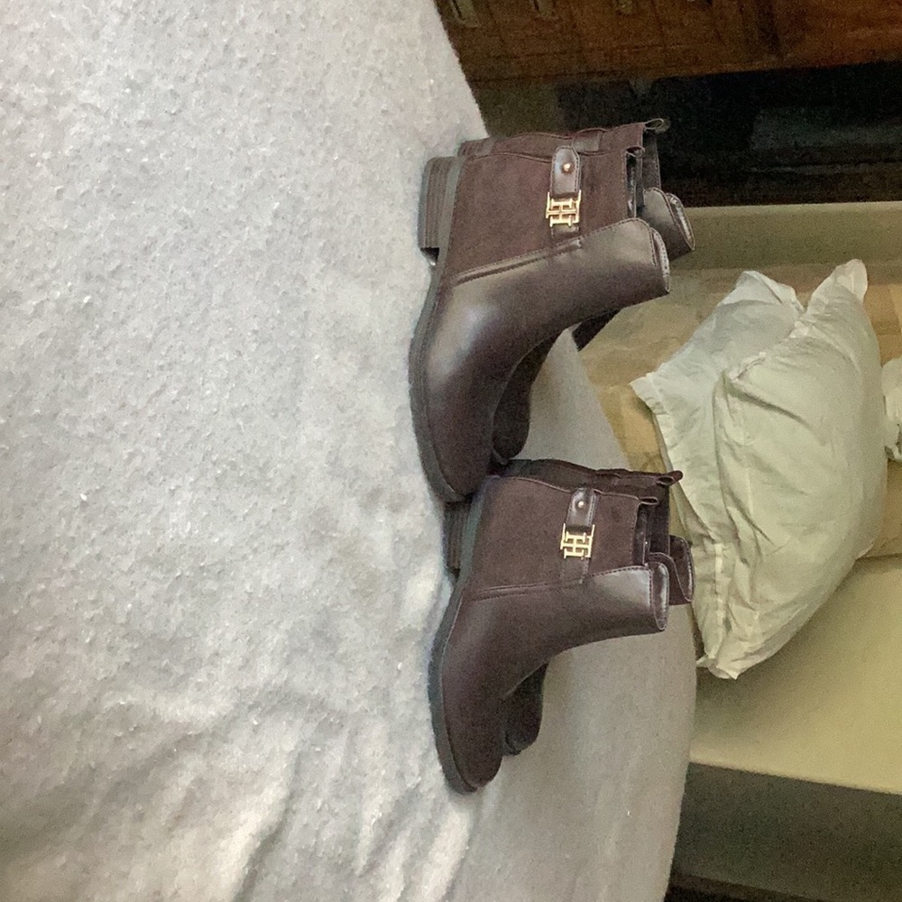 Boots, 1 pair